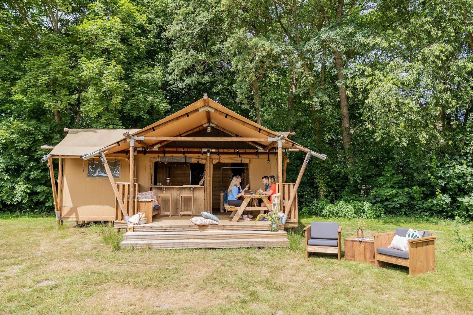 Camping Rcn La Ferme Du Latois Coëx Habitación foto