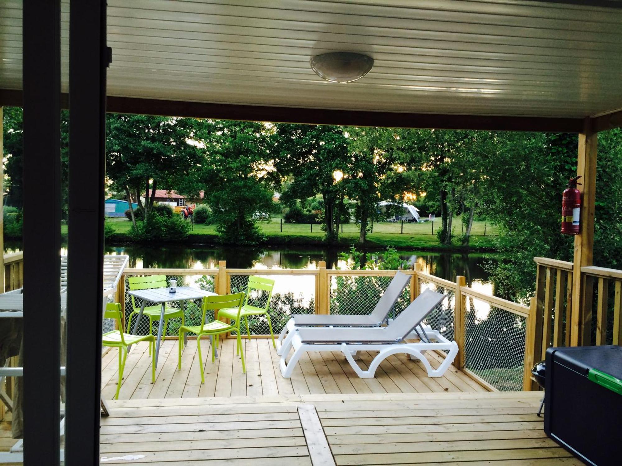 Camping Rcn La Ferme Du Latois Coëx Habitación foto